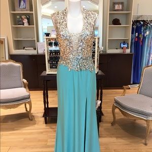 MacDuggal Size 6 Blue Gown