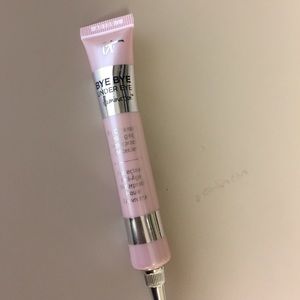 IT Cosmetics Bye Bye Under Eye Concealer Light