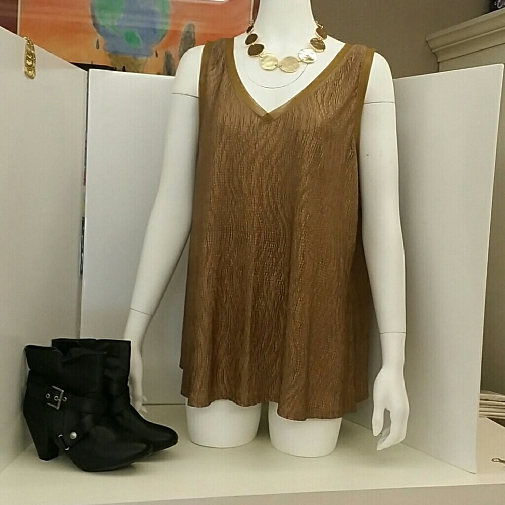 Gold tank.    (BT1)