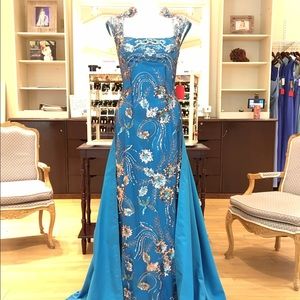 Custom Made Blue Size 6 Prom Dress