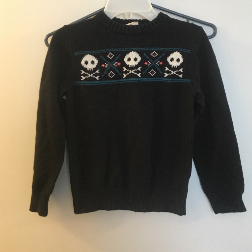 Boys sz 7 skull sweater