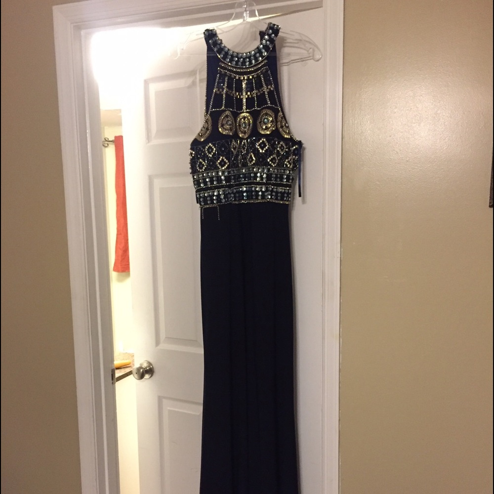 Size 6-8 Prom Dress 💗