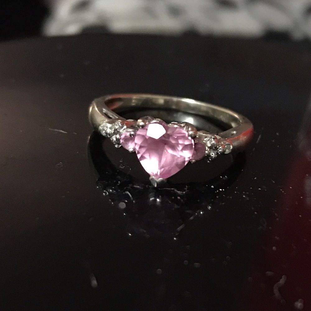 Pink sapphire white gold ring