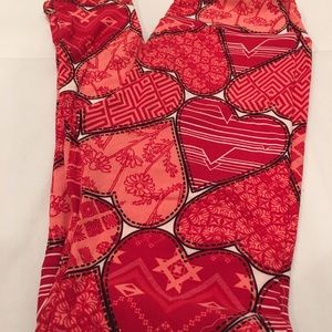 TC Valentine's Lularoe Leggings