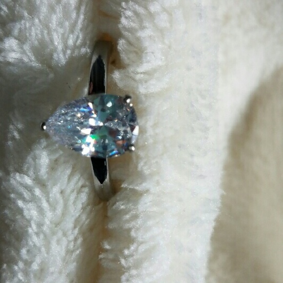 NWT Cz Engagement Ring Size 5 - Picture 2 of 4