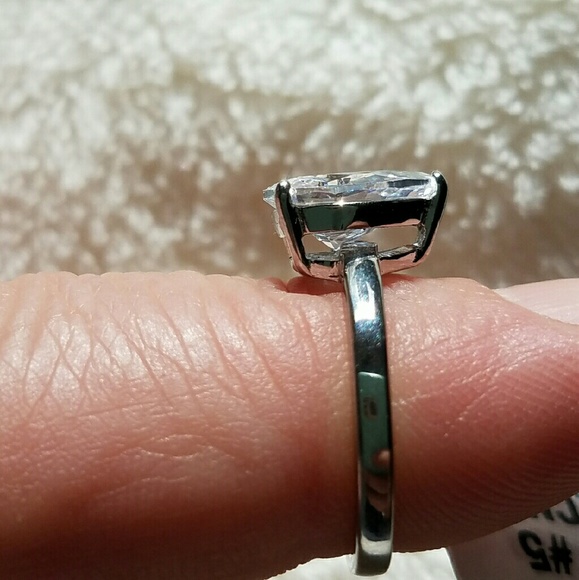 NWT Cz Engagement Ring Size 5 - Picture 3 of 4