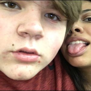 Meet your Posher, Marshall