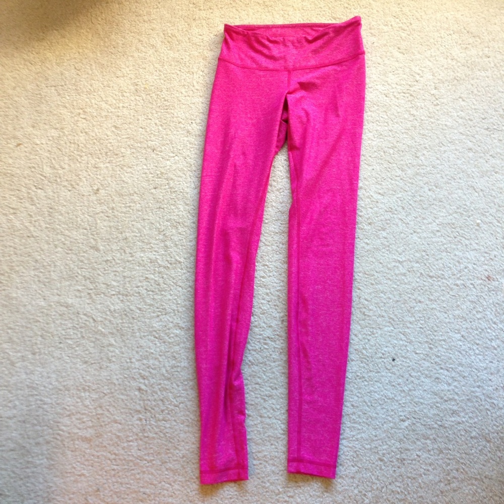 Hot pink lululemon leggings