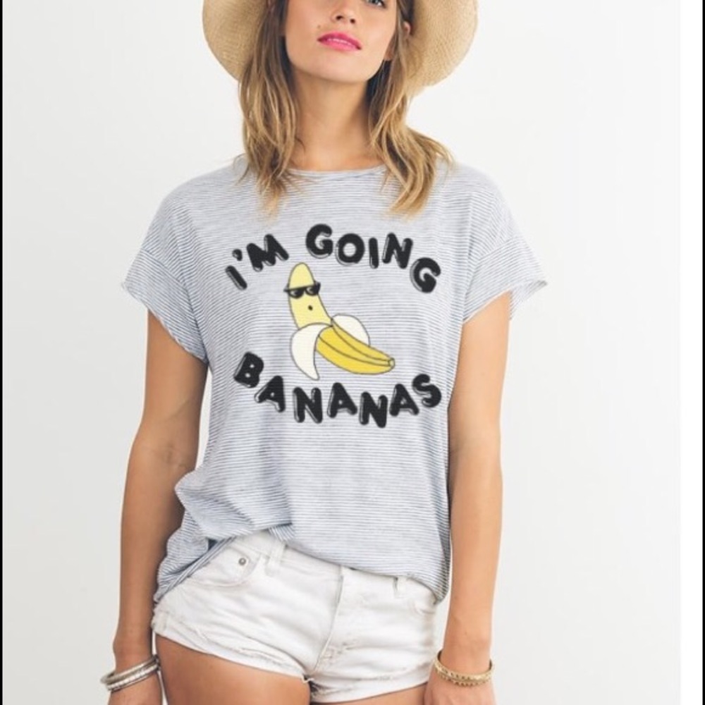 BRAND NEW Junk Food Tee 🍌