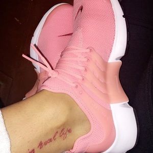 Meet your Posher, Ashlie