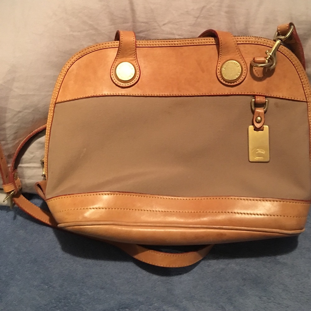 Dooney & Bourke purse