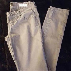 Size 26 Guess Low-Rise Jeggings