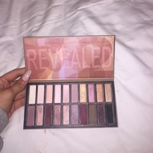 Revealed 2 pallet