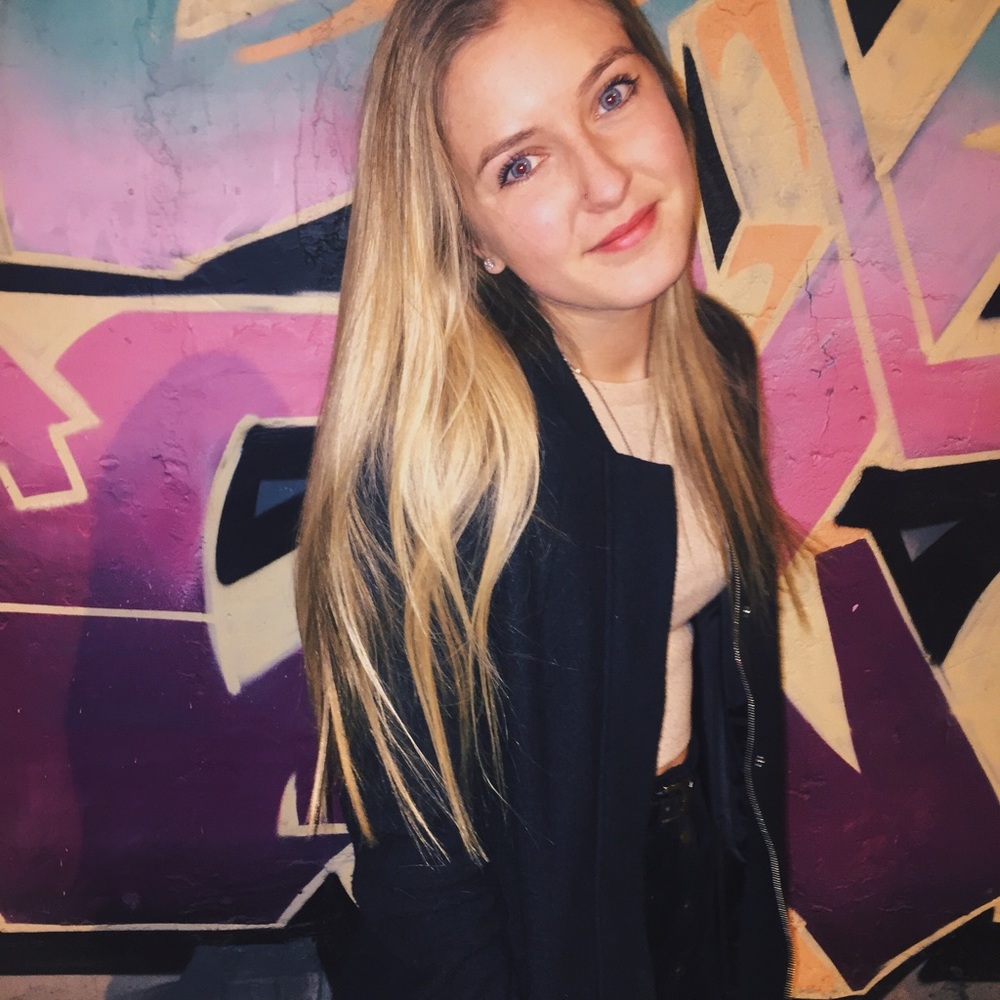 Meet your Posher, Jessica