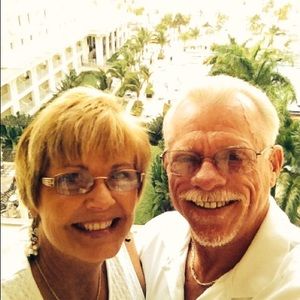 Meet your Posher, Joni