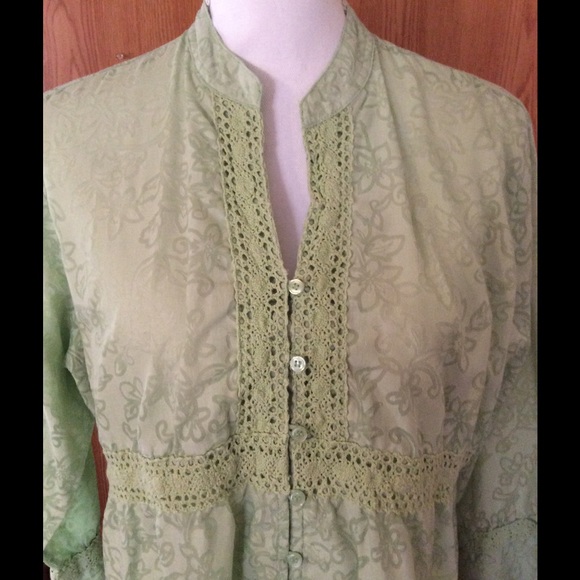 A.L.C. Tops - A.L.C. Light green top with trim size Large