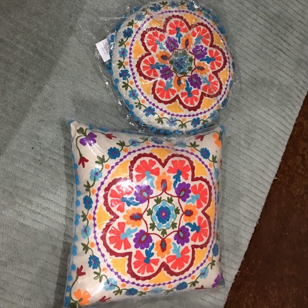 Throw pillows