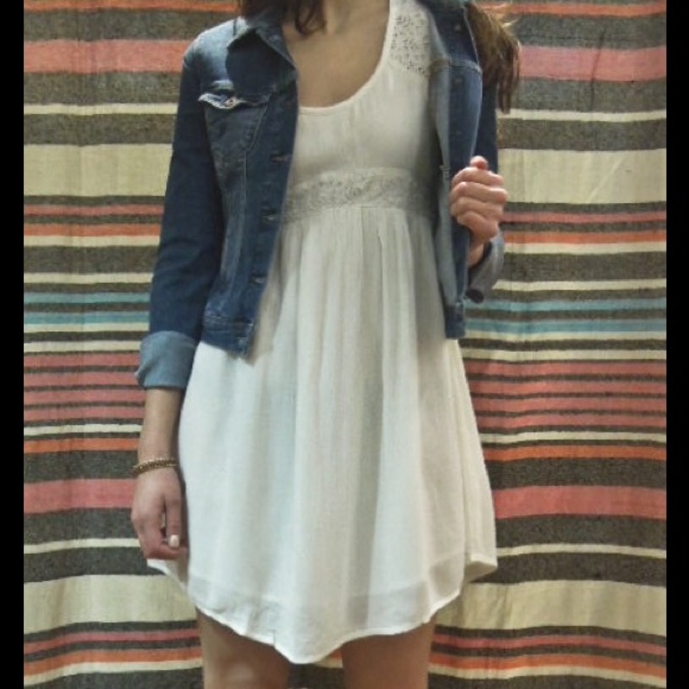 O'Neill women's white cap sleeve lace detail dress