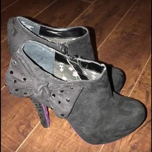 Betseyville high heel booties