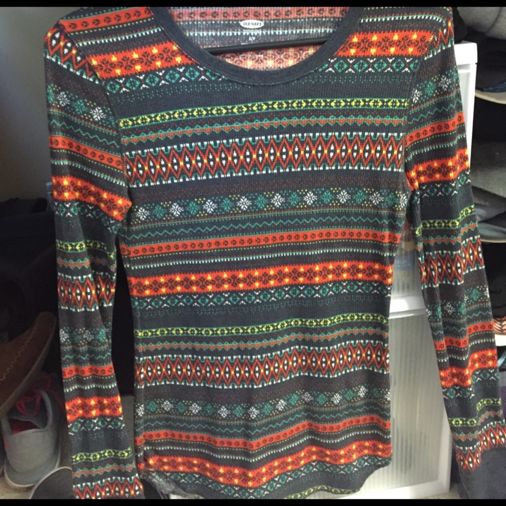 Patterned long sleeve tee