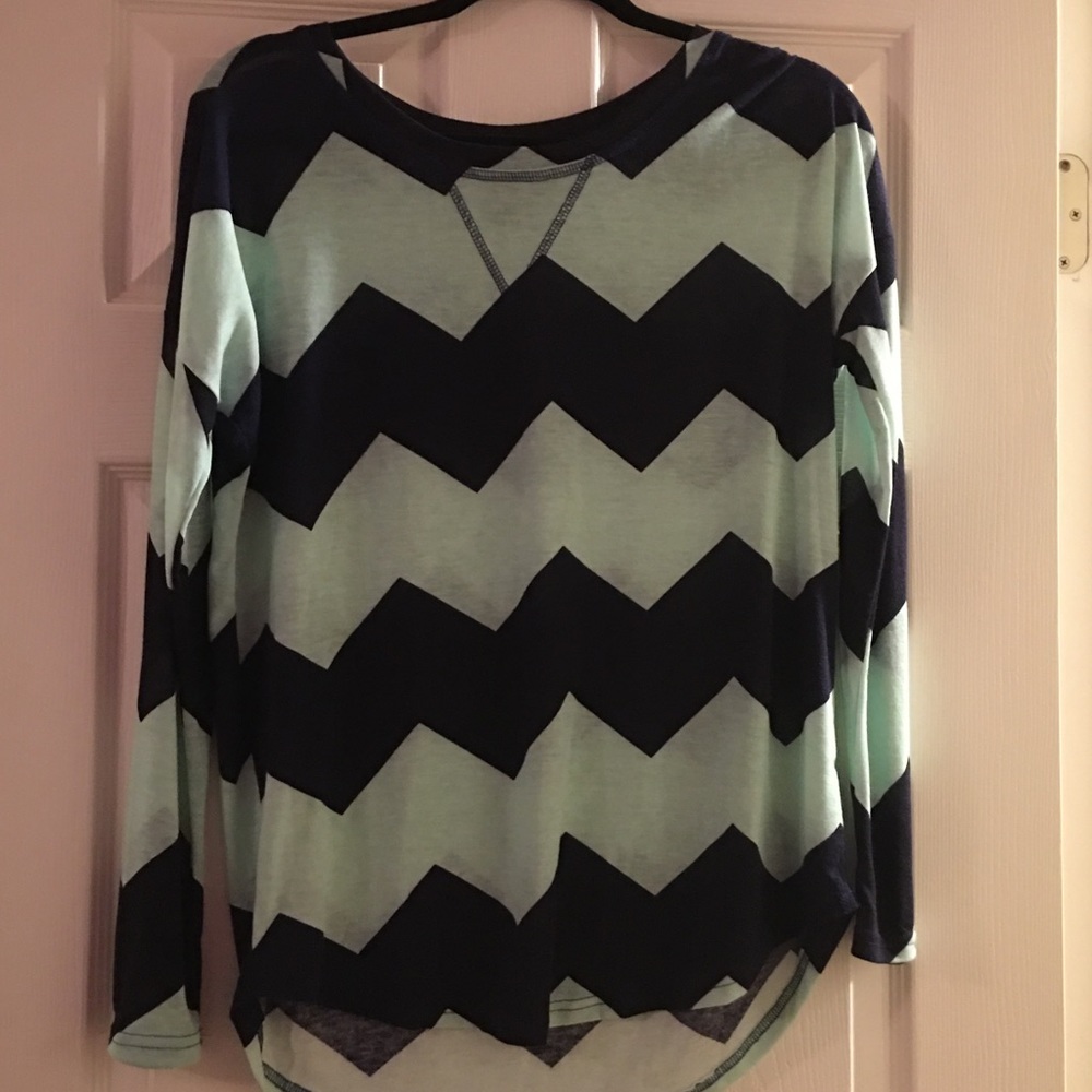 Chevron Two-Tone Long Sleeve Shirt