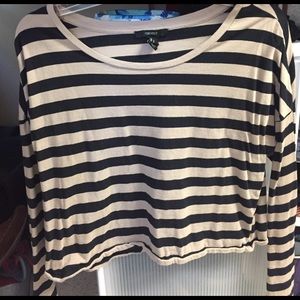 Striped cropped long sleeve tee