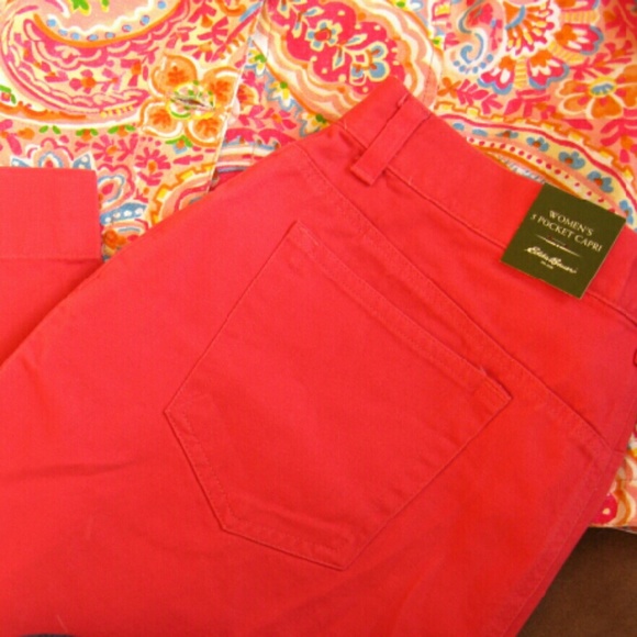 Eddie Bauer Jeans - NWT Eddie Bauer 5-Pocket Capri jeans Eddie Bauer Jeans - NWT Eddie Bauer 5-Pocket Capri jeans
