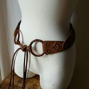 Vintage brown leather fringe hip belt