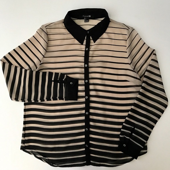 Forever 21 top NWOT - Picture 2 of 4