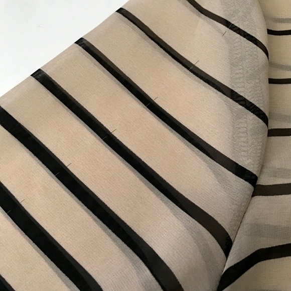 Forever 21 top NWOT - Picture 3 of 4