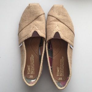 Canvas Toms