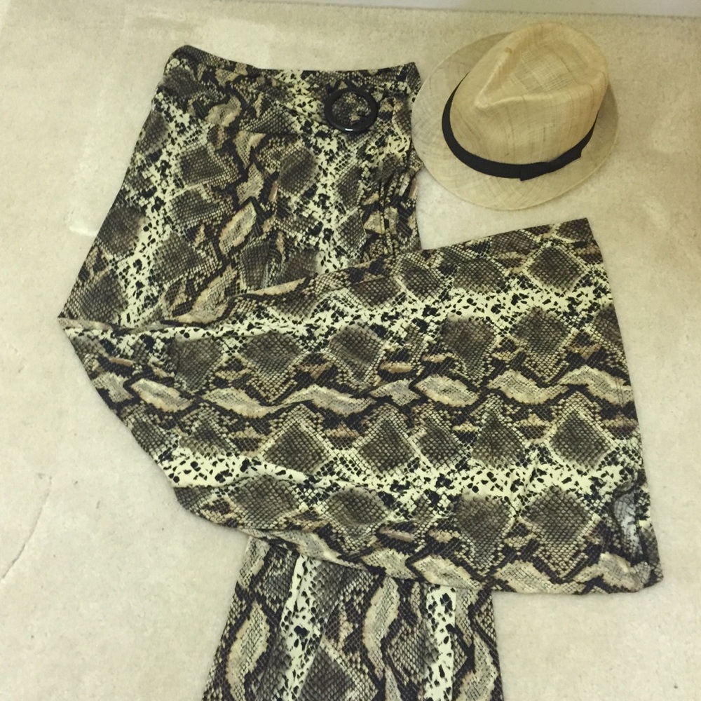 💥💥Reduced! Stretchy knit brown leopard pants💥💥