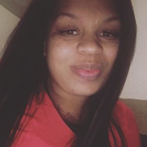 Meet your Posher, Simone