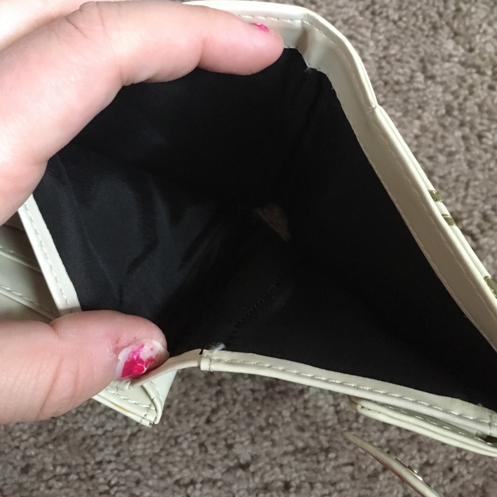 Wallet - Picture 3 of 4