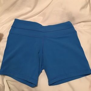Lululemon shorts size 4
