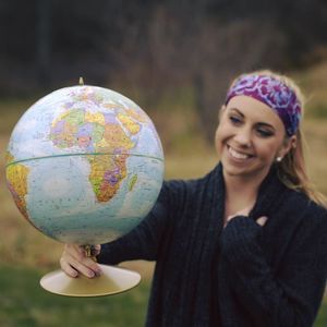 Meet your Posher, Adrianne