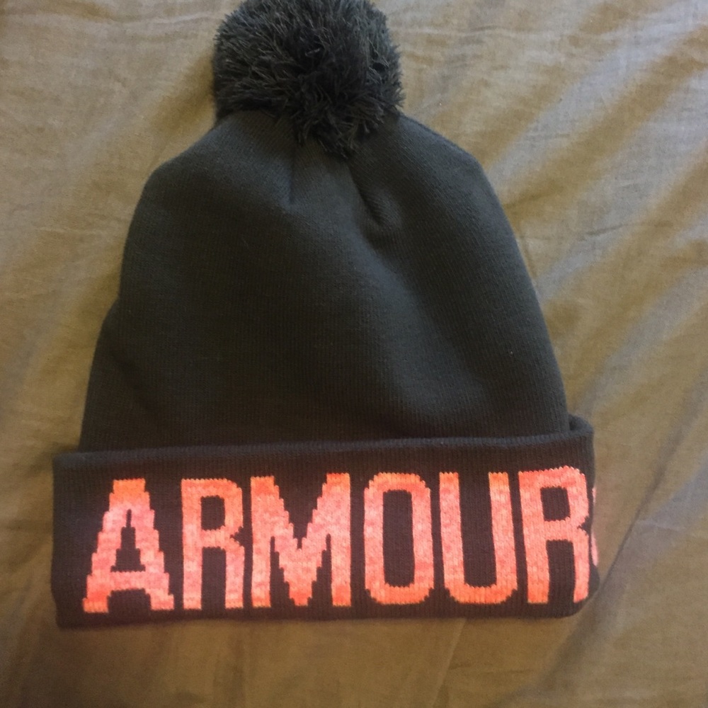 Under Armour grey and pink winter hat