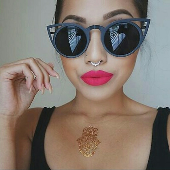 **LAST PAIR** Cat Eye Sunglasses - Picture 5 of 5