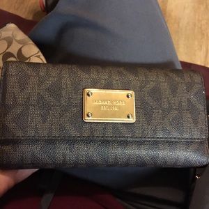 MK wallet