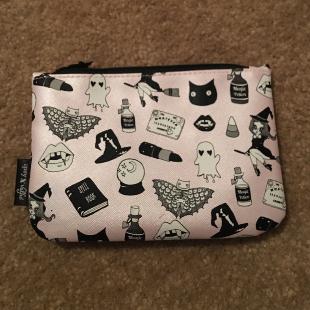 Makeup bag