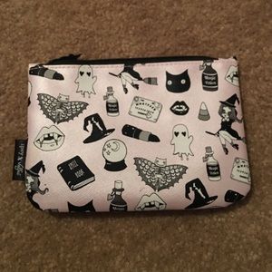Makeup bag