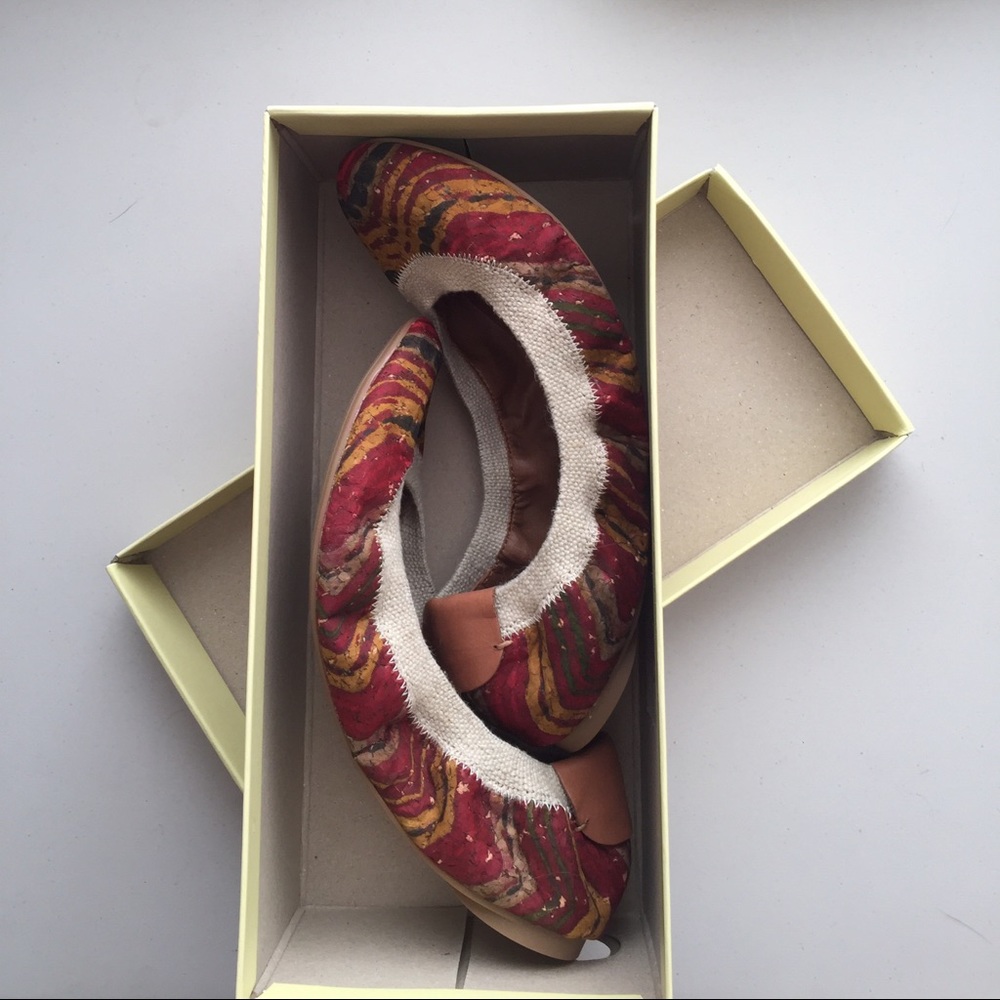 Brand New Lucky Brand Evonne Flats
