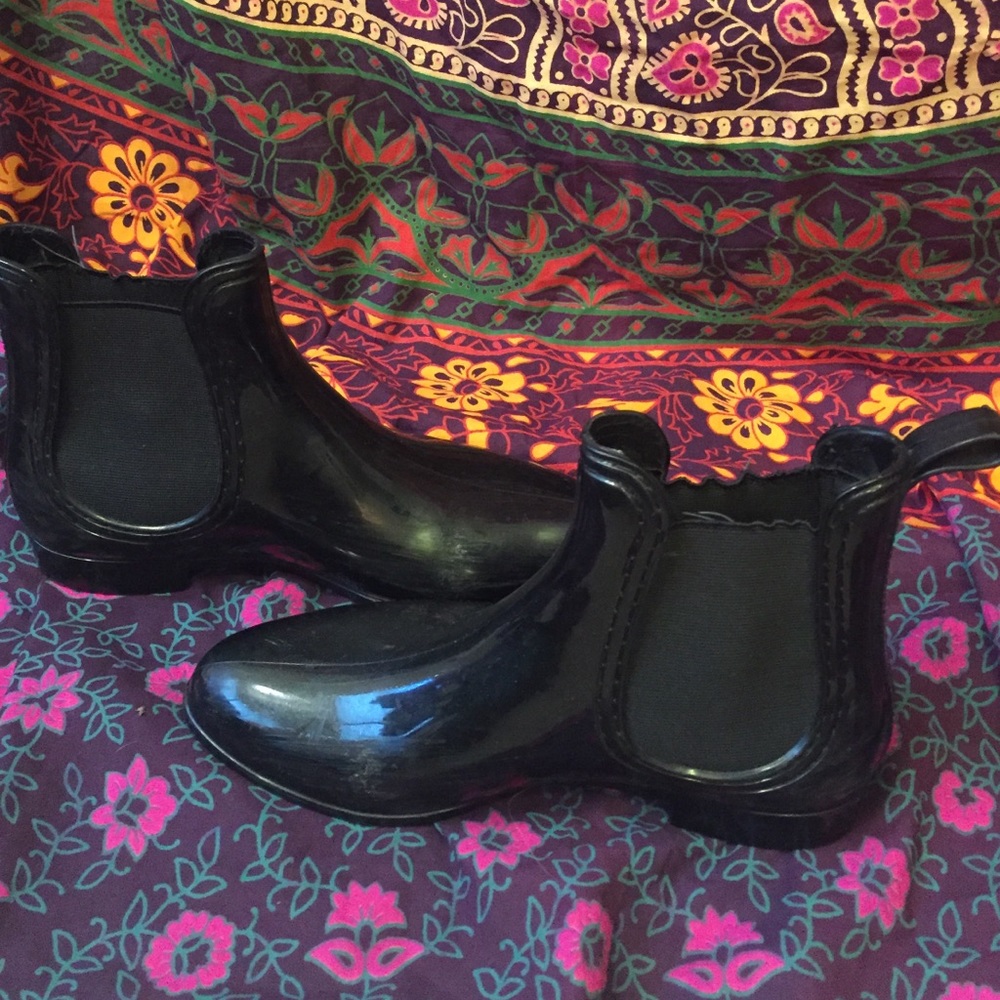 Black rain boots