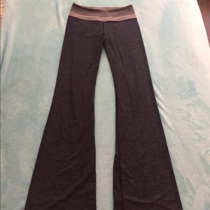 LULULEMON Groove Pants