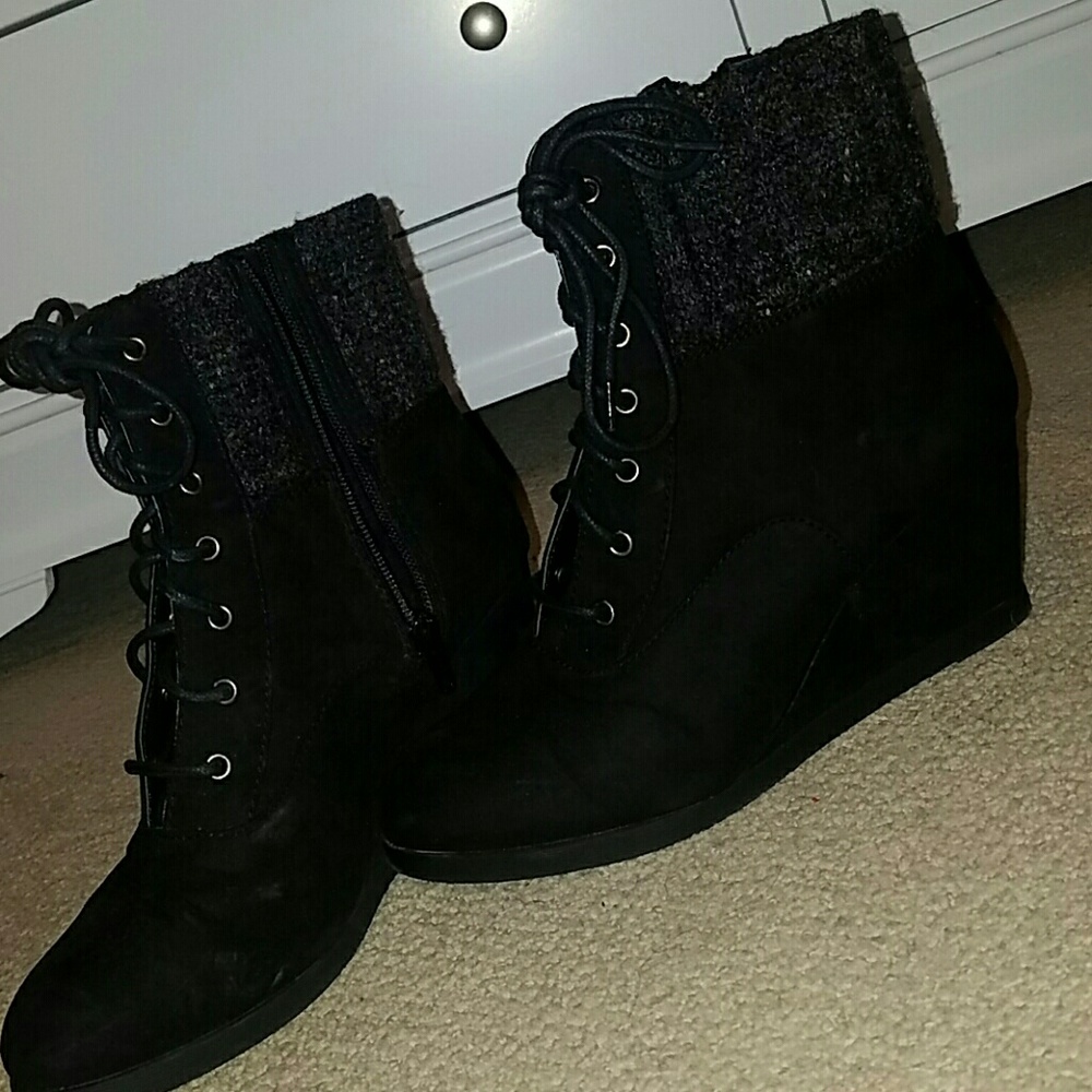 Black Boots