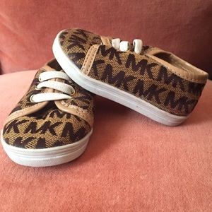 Michael Kors MK slip on unisex infant sneaker