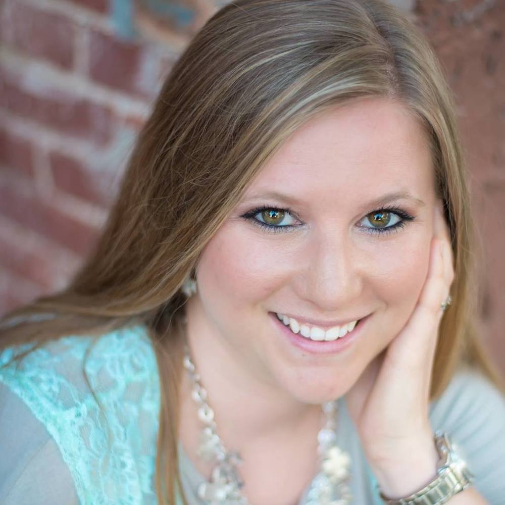 Meet your Posher, Thalia