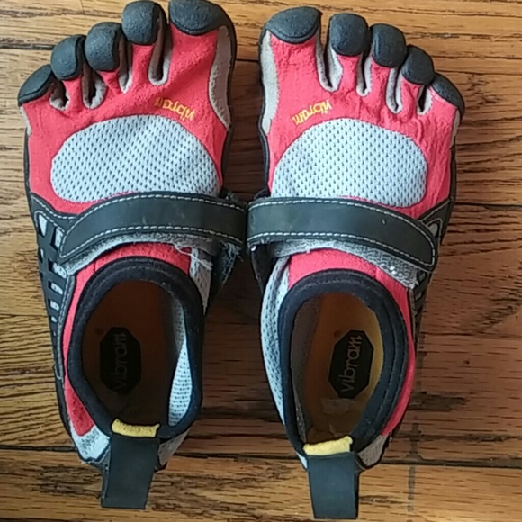 five finger shoes for kids