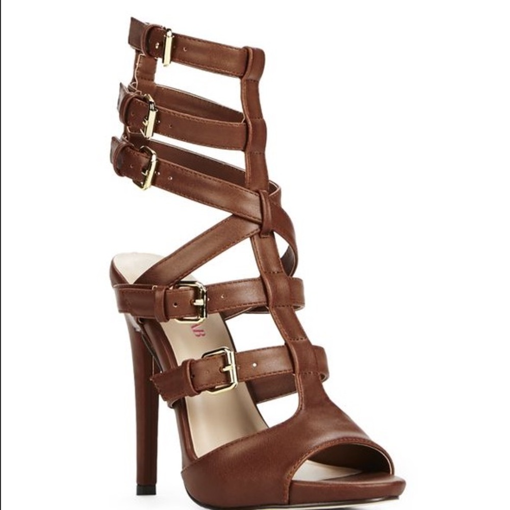 GLADIATOR HEELS 🖤