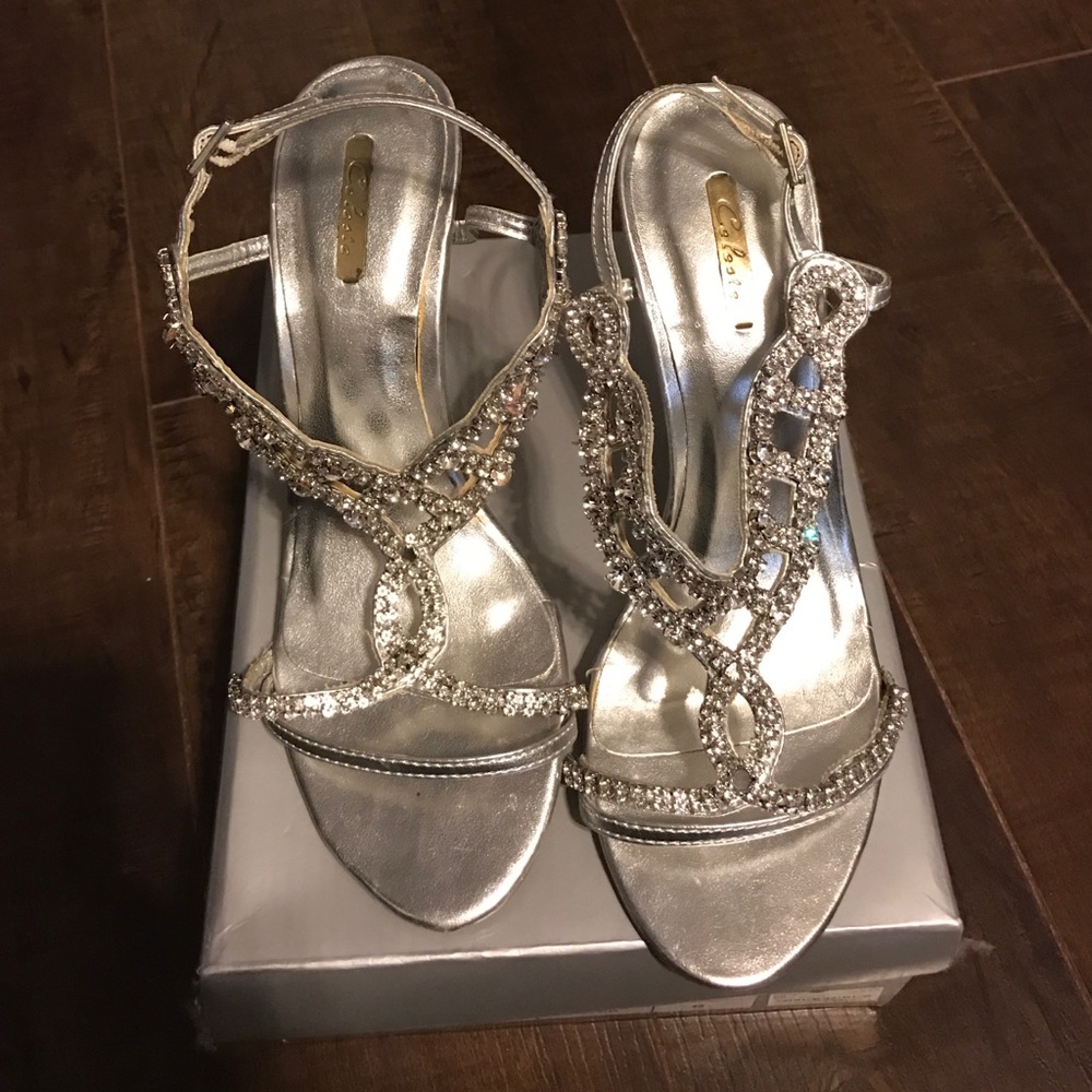 Formal shoes